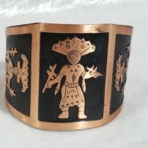 Vintage copper Kachina dancer cuff bracelet 1.1422 - Picture 12 of 13